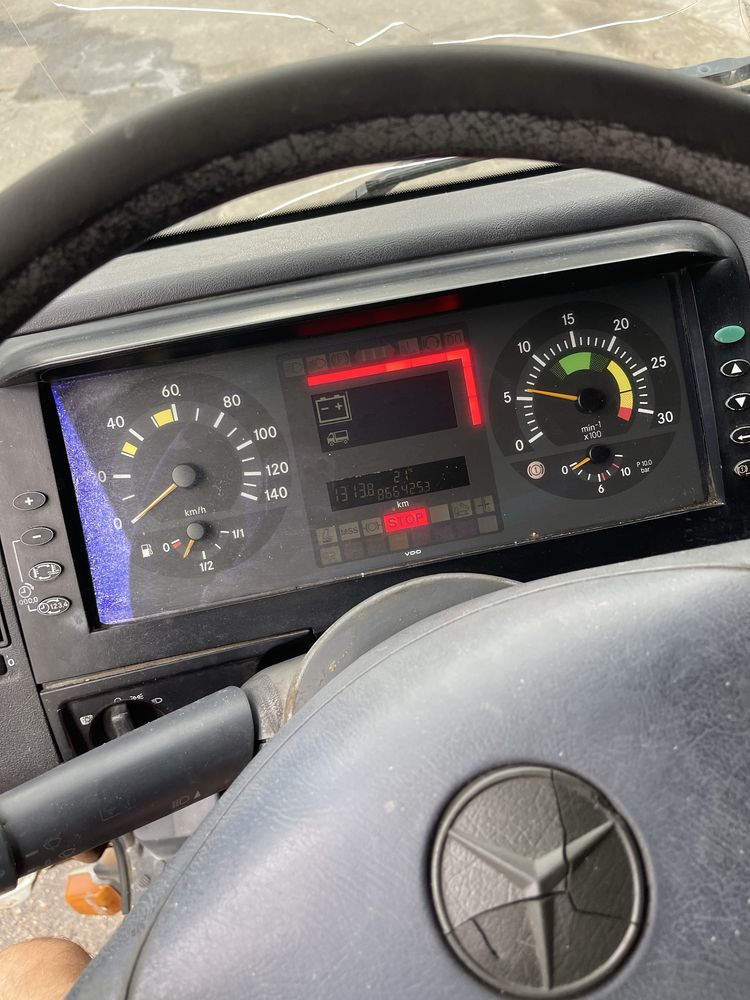 Mercedes Atego 2003 6,3л 7 тонн 7,2 довжина