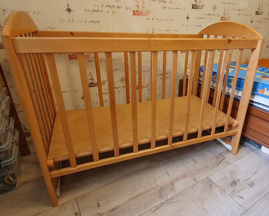 Ліжко дитяче з матрацем