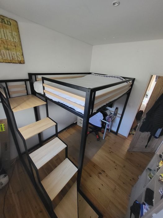 Cama beliche de casal e colchão