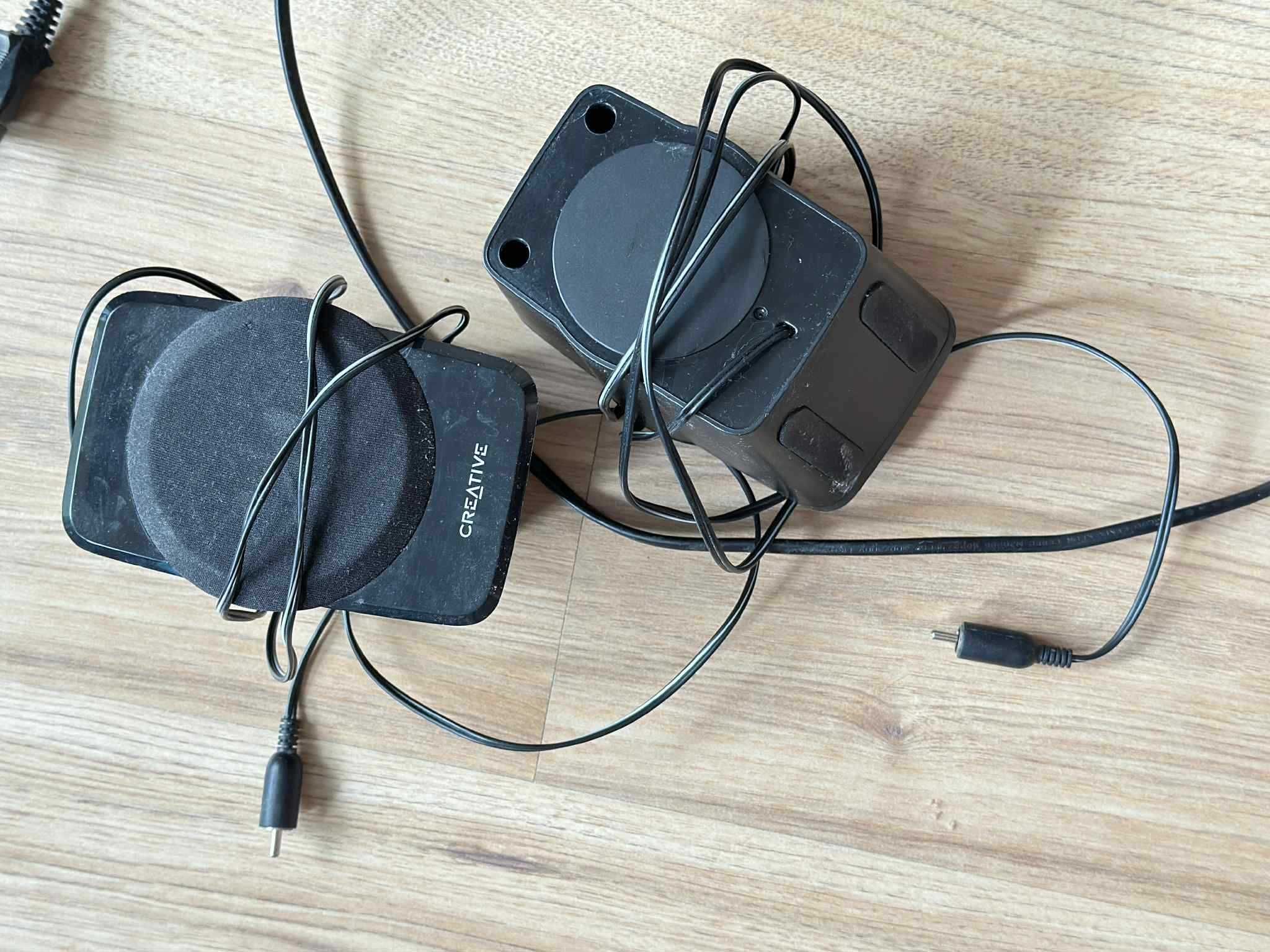 Creative A120 2.1, Subwoofer i 2 małe głośniki, do komputera, domu