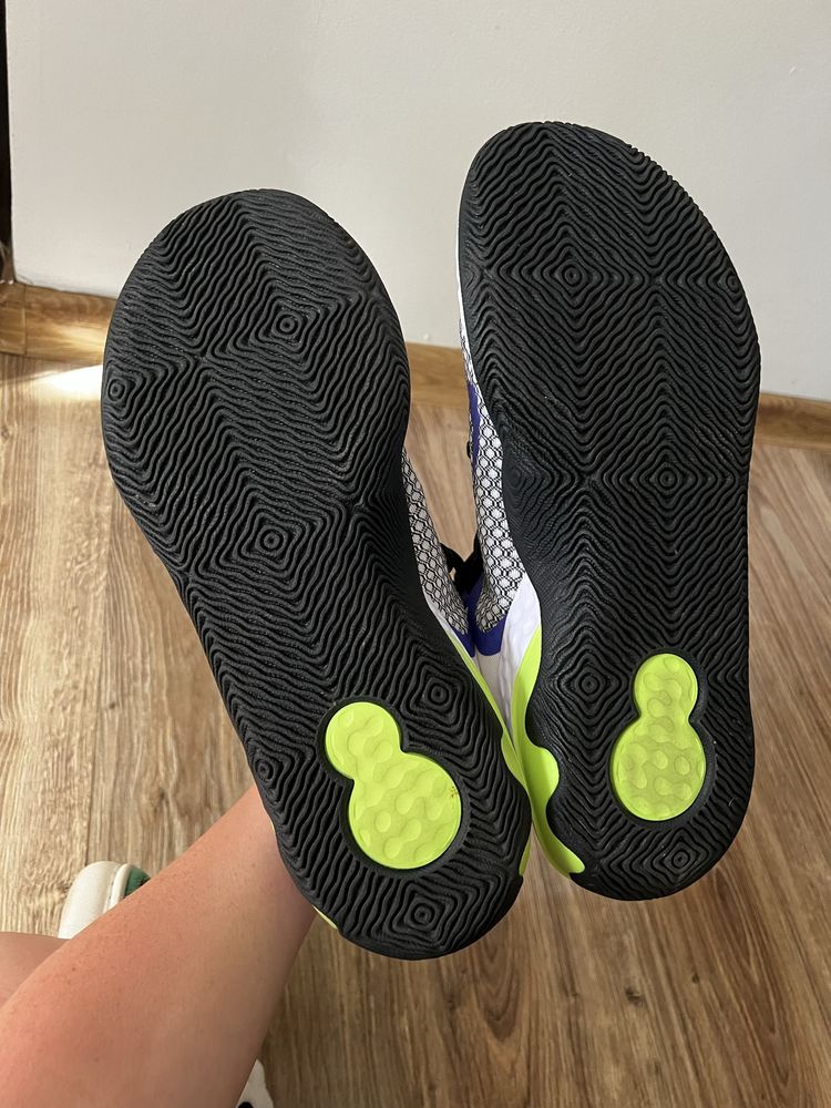 Buty Nike Renew Elevate II rozmiar 45,5