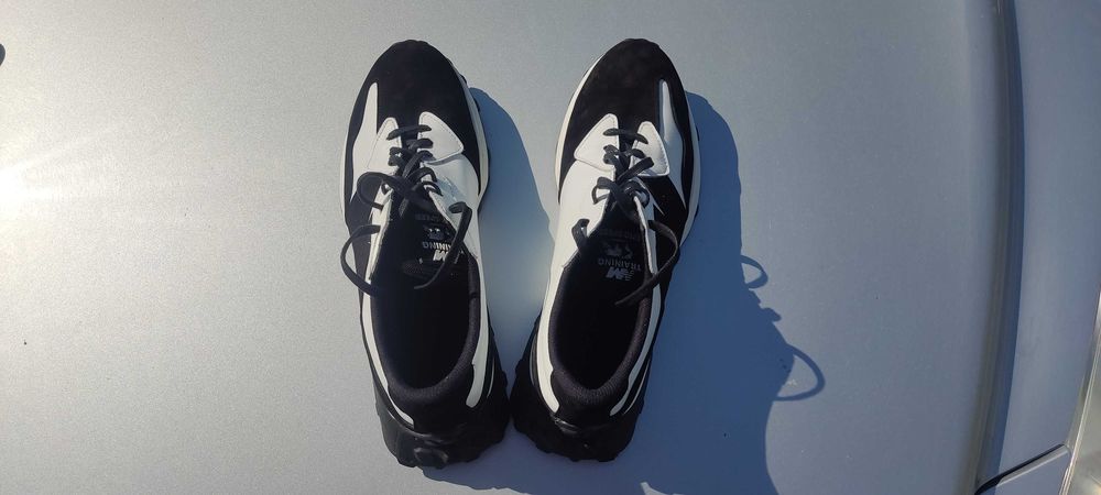 Продам Оригінальні кросівки Training epic speed.