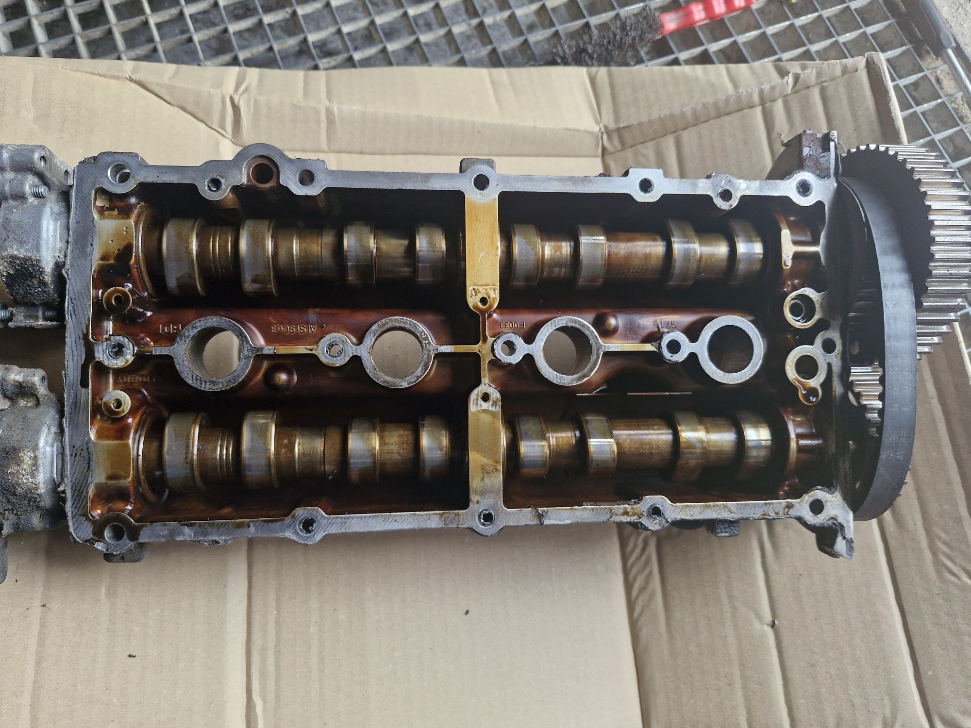Pokrywa zaworow walki 1.6 fsi BAD