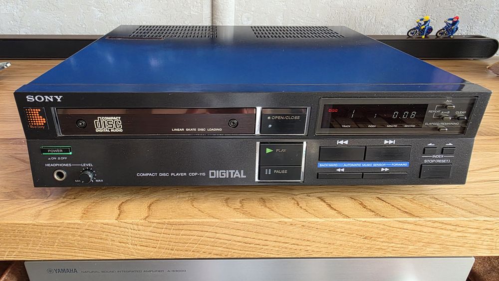 Sony CDP-11S - 1984 - Vintage CD Audio Player