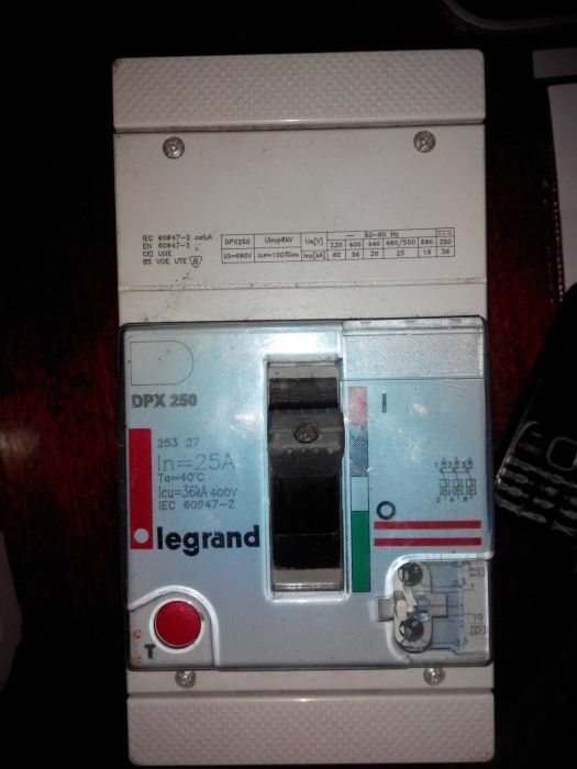 Legrand DPX 250