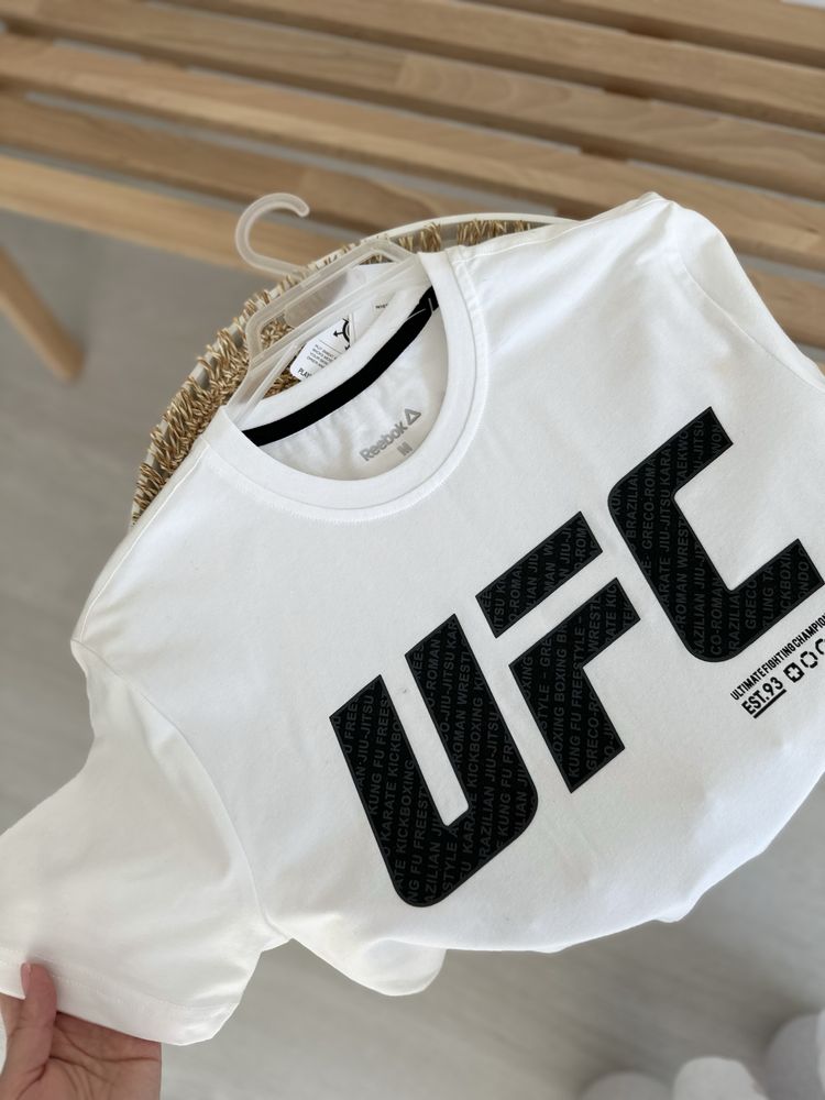 Чоловіча Футболка Reebok UFC розмір М