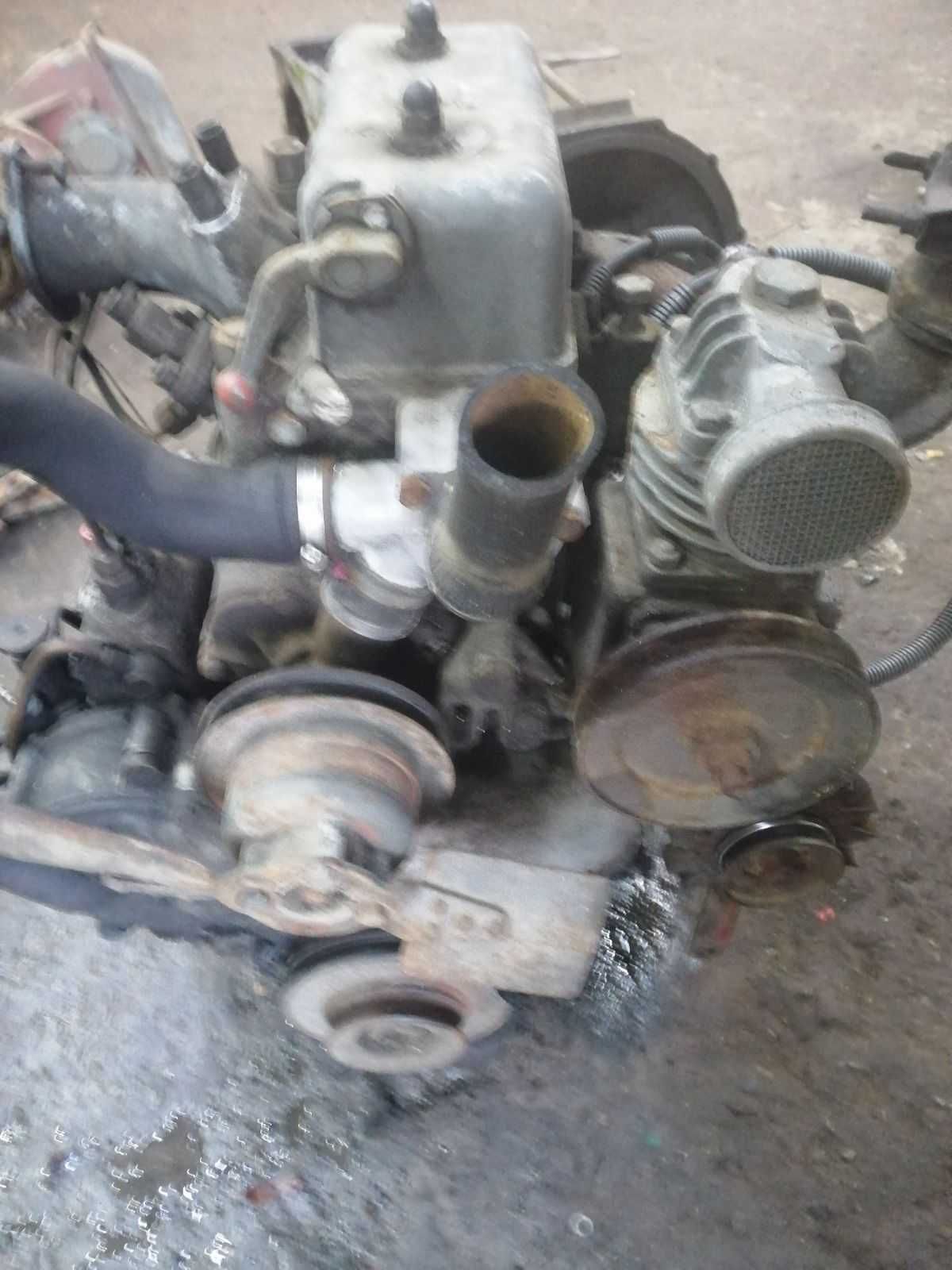 Ursus c328, silnik, pasuje do c330,. Stan db,Sprawny,WYSYŁKA