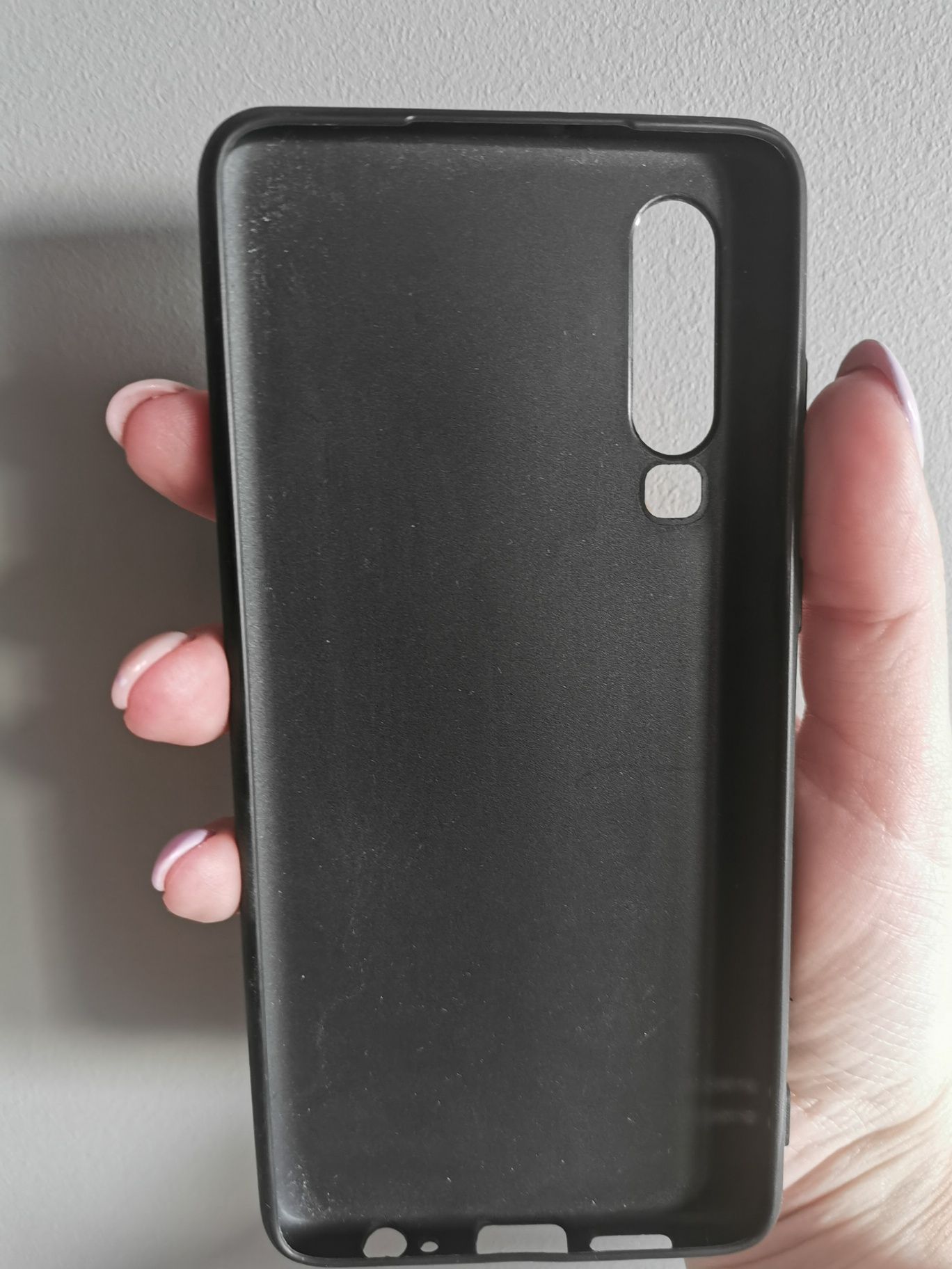 Etui case huawei p30, duma i uprzedzenie