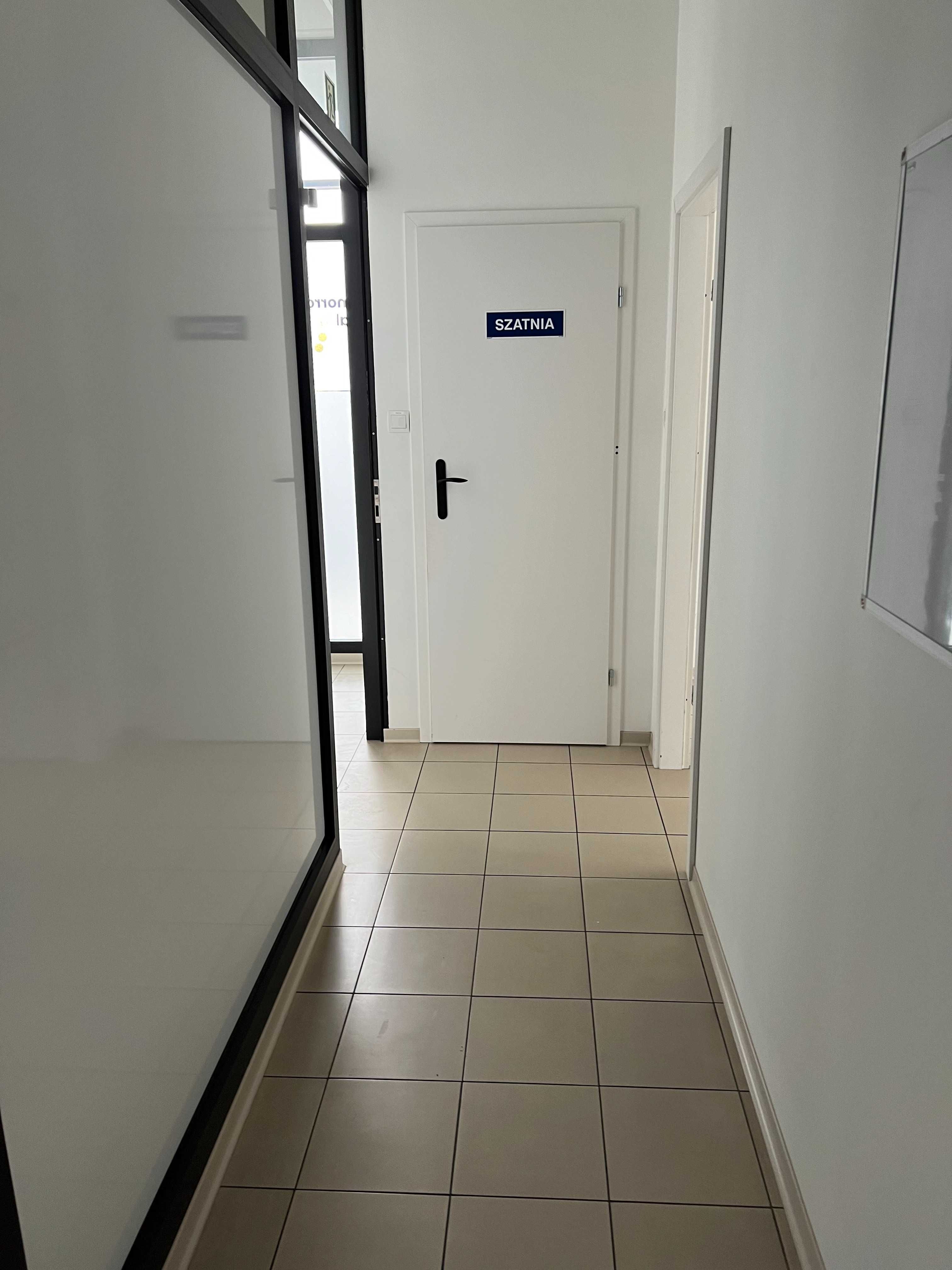 wynajmę w centrum Puław lokal handlowo / usługowy 80 m2/