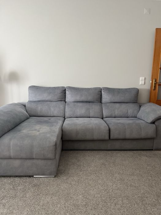Sofa com Chaise-Loungue