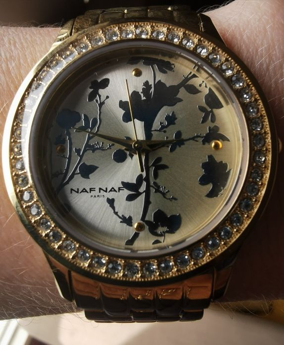 Relógio de senhora de quartzo em aço dourado - NAF NAF