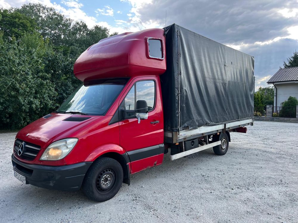 Mercedes sprinter. Bus .dostawczak. Spinter plandeka .