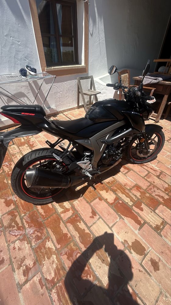 GSX-s 125 negociavel
