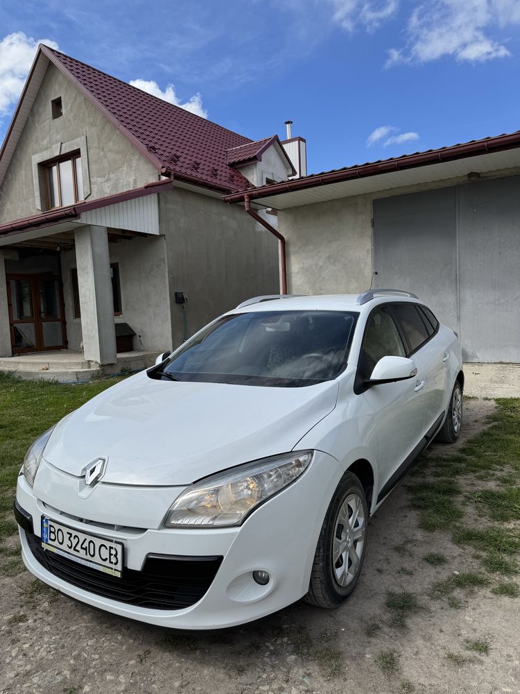 Renault Megane 3 2012 року механіка