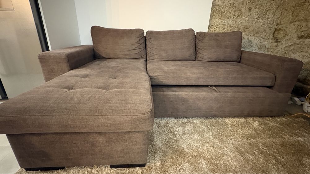 Sofá Cama com Chaise Longue