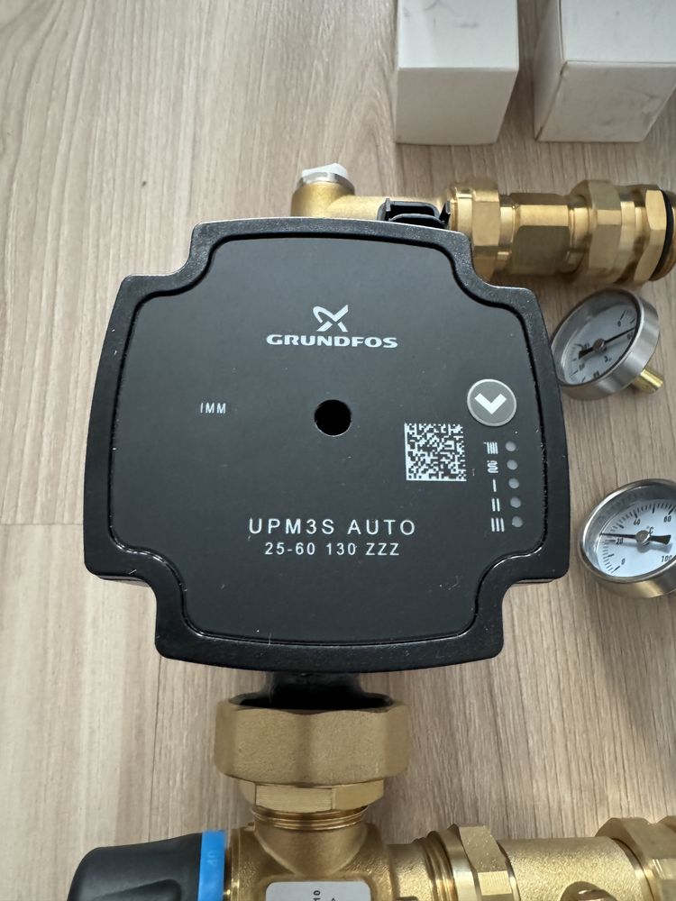 Zespół mieszający do ogrzewania podłogowego z pompą Grundfos, PHA-131.