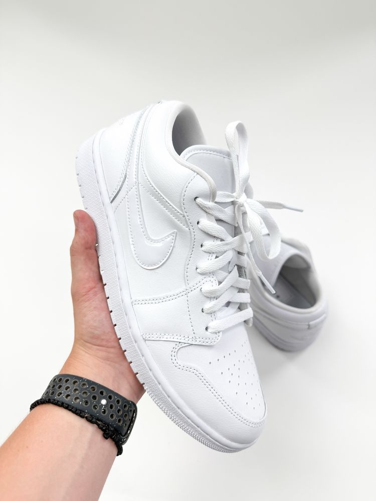 Оригінал! Чоловічі Кросівки Jordan 1 Low White (44) / Нові!