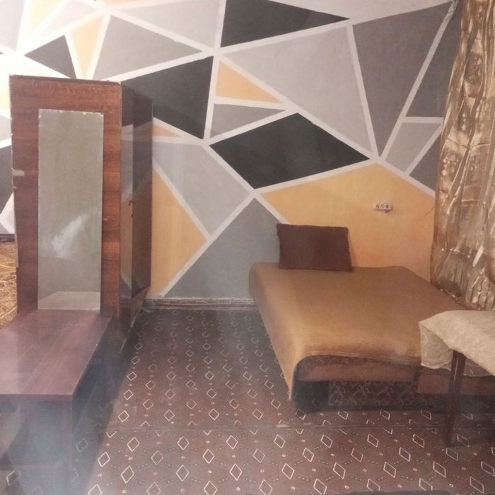 ПРОДАМ велику кімнату 30 кв м  в центрі міста !