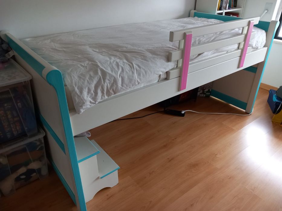 Conjunto de 2 camas encaixáveis