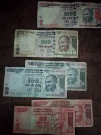 Banknoty rupii indyjskich