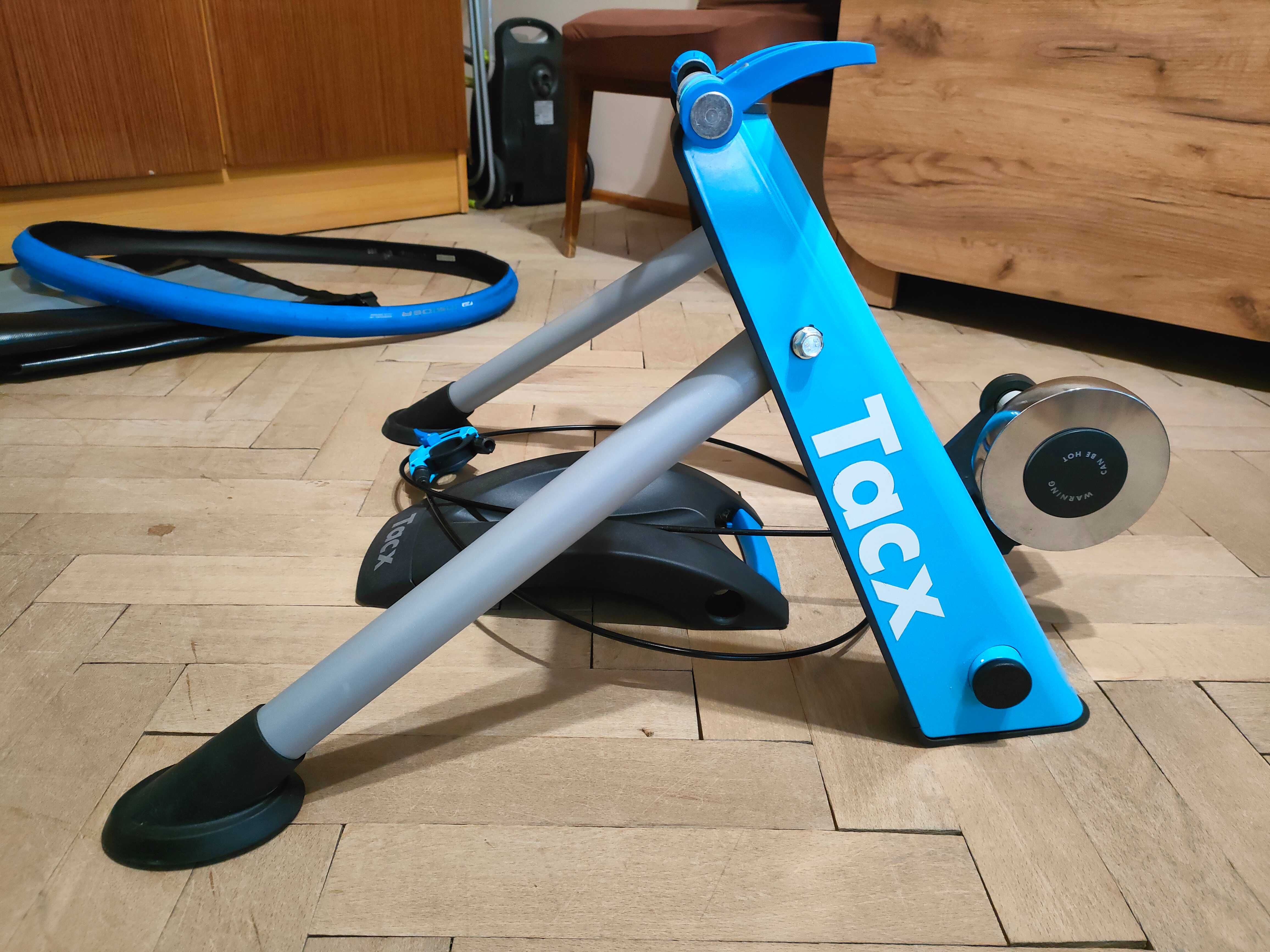 Trenażer TACX model Blue Motion T2635
