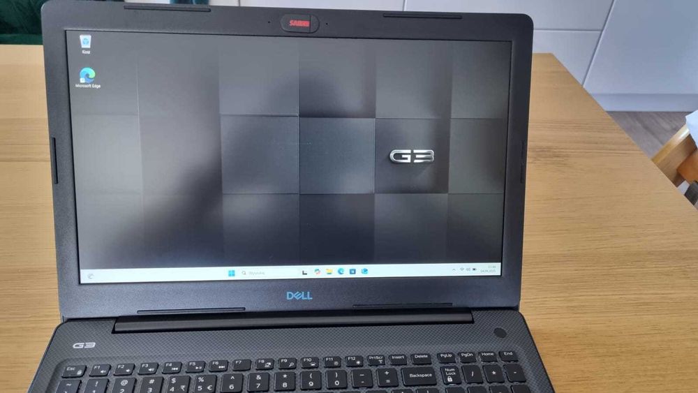 DELL Notebook G3 15 i5-8300H 16GB SSD256GB HDD 1TB GTX1050