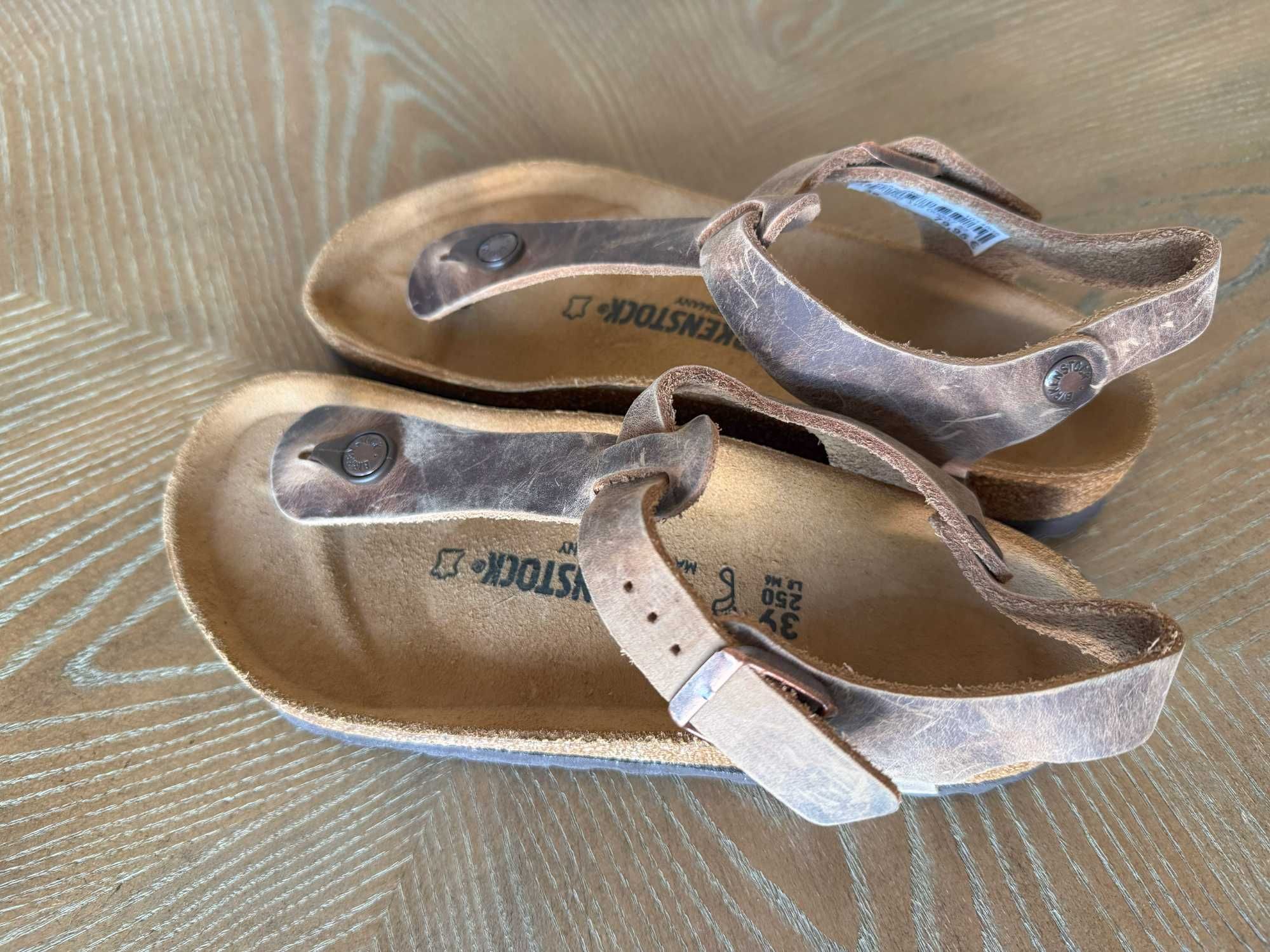 Босоніжки жіночі з натуральної шкіри Birkenstock, розмір 39, нові