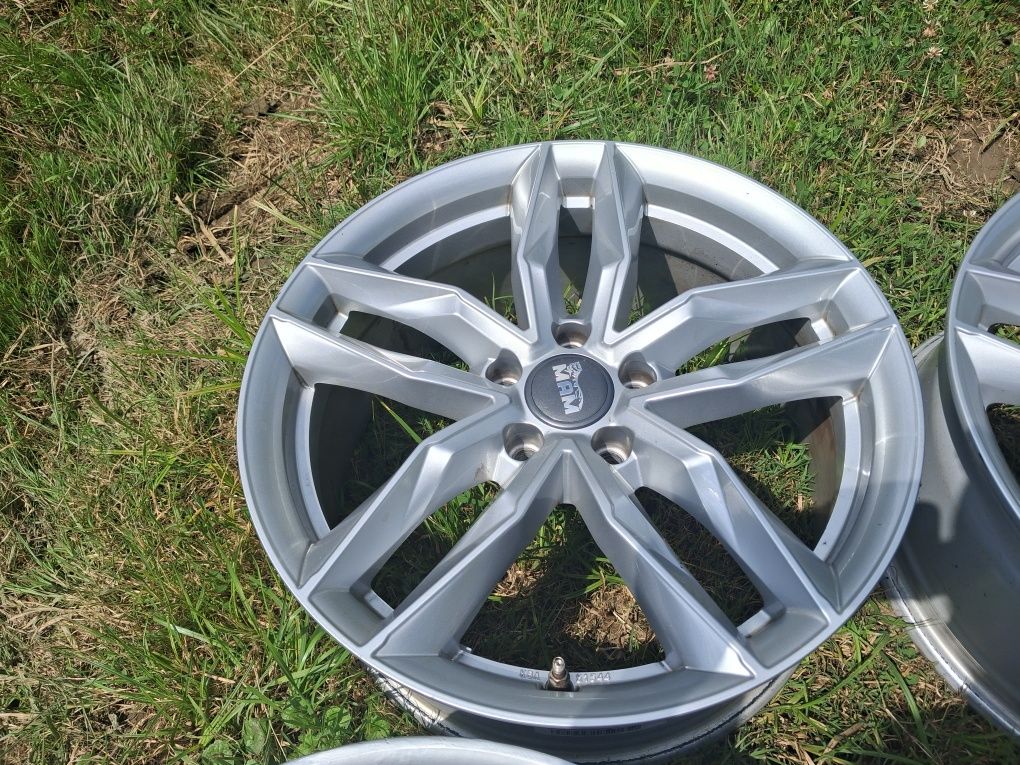 Sprzedam Alufelgi r18 5x112 a4b7,b8,Seata,Skoda
