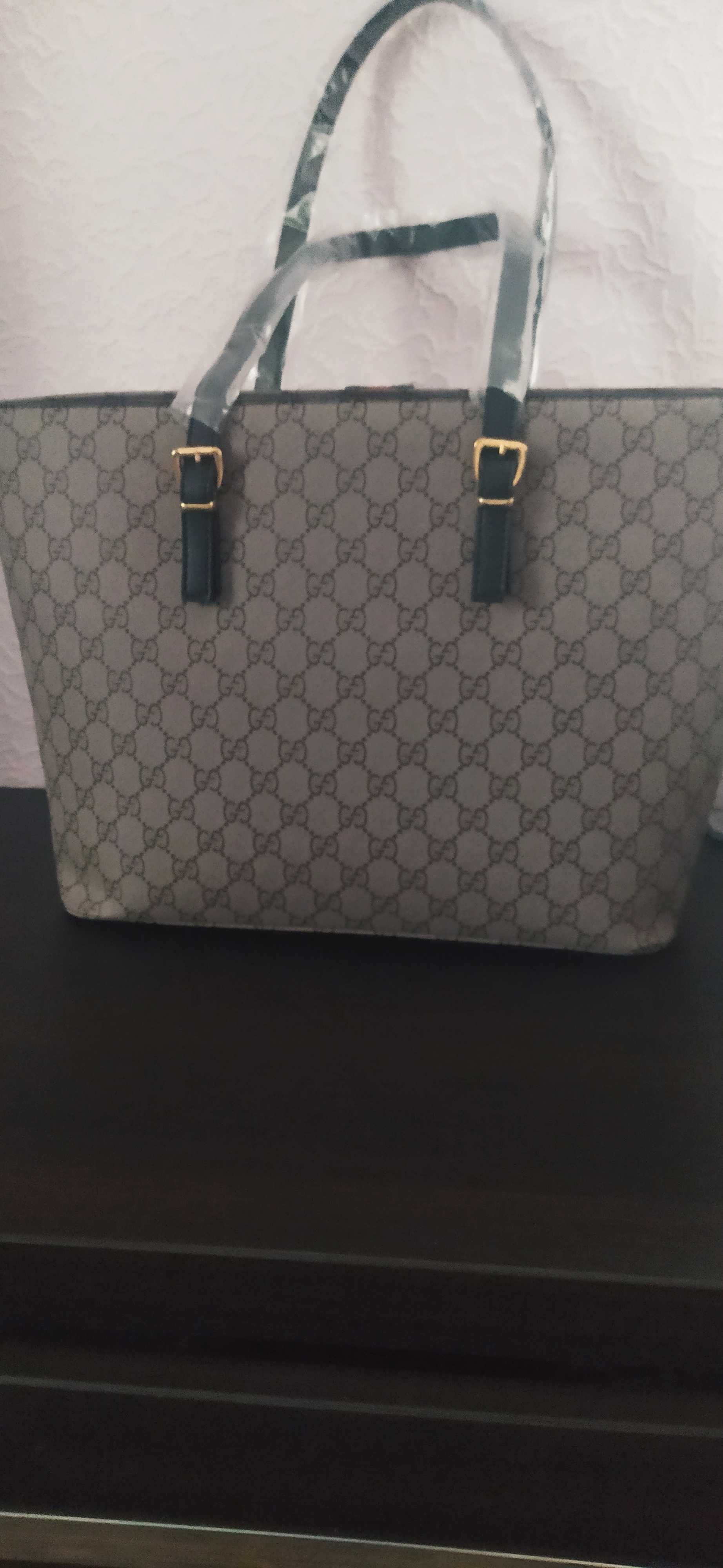 Красивая и практичная сумка Gucci