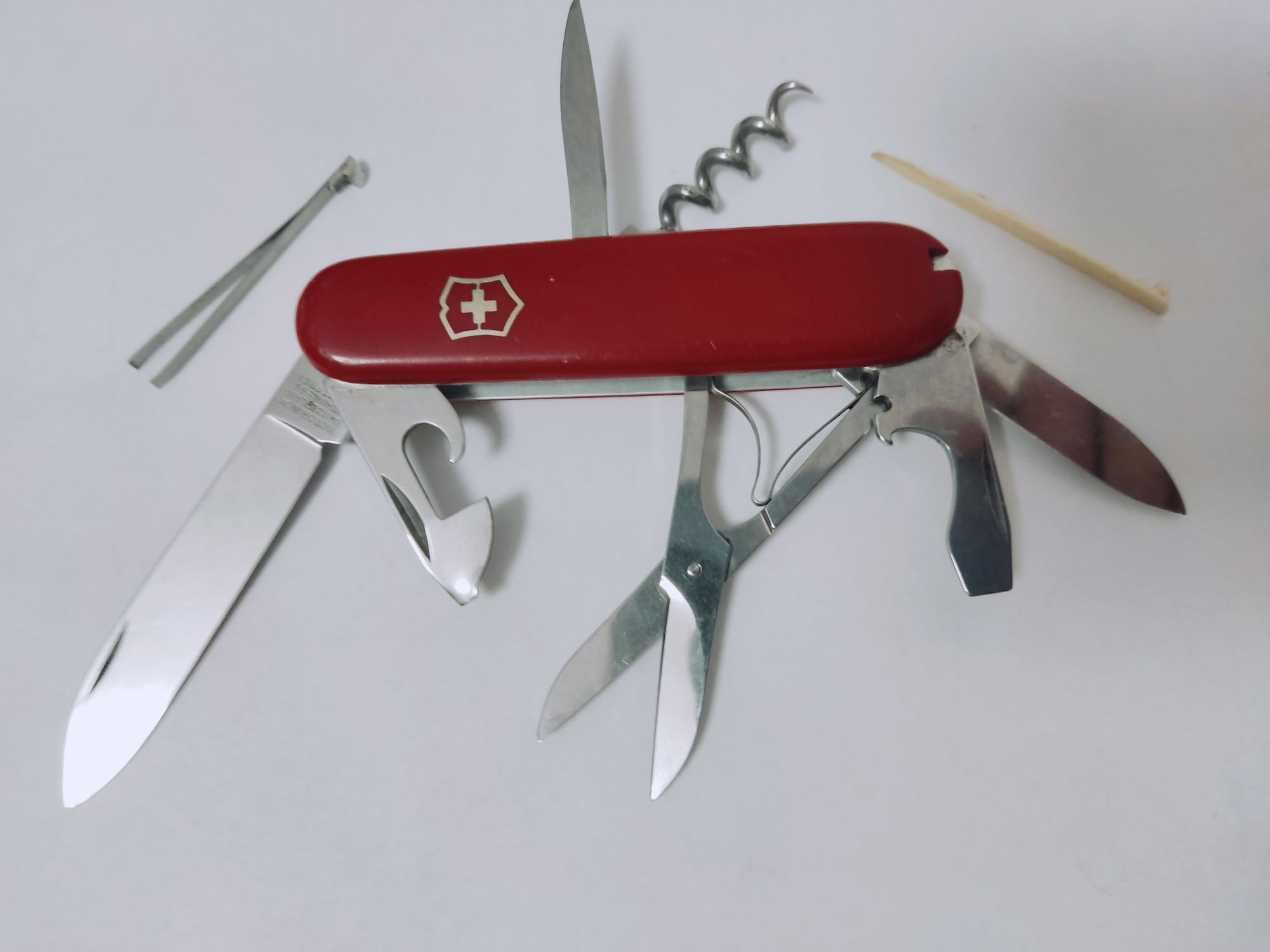 Scyzoryk VICTORINOX Szwajcarski 9 funkcji