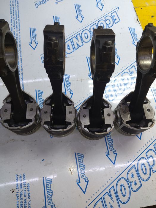 Поршня 79мм Кострома+шатуны ВАЗ