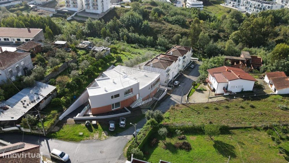 Venda de Moradia T4 + 1 em São Martinho do Bispo, Coimbra