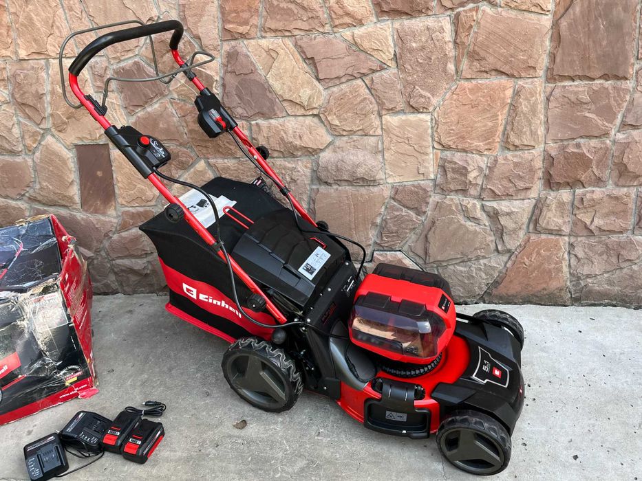 Аккумуляторная газонокосилка Einhell PXC GE-CM 36-47 S 4 аку по 4.0а