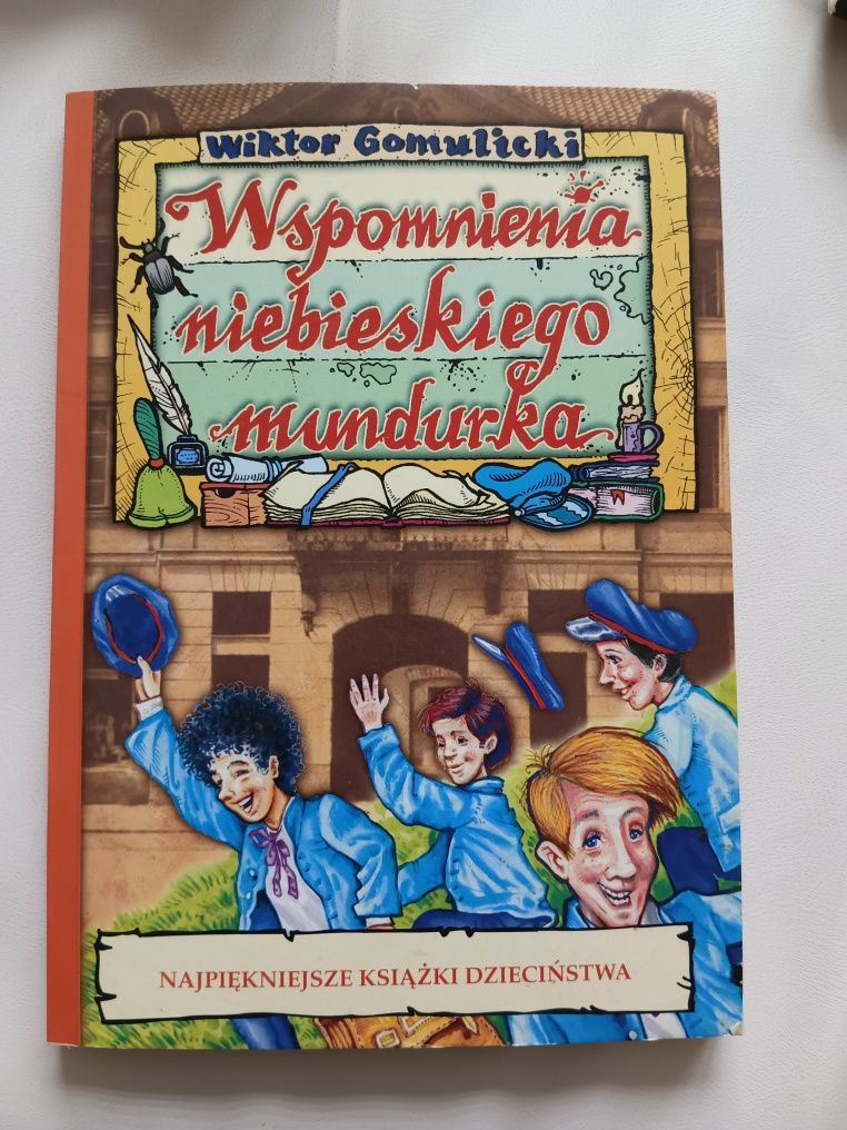 Wspomnienia niebieskiego mundurka - Wiktor Gomulicki