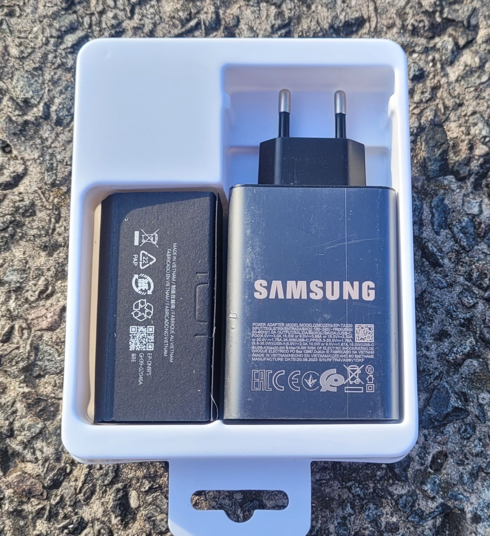 Зарядний пристрій Samsung 65W