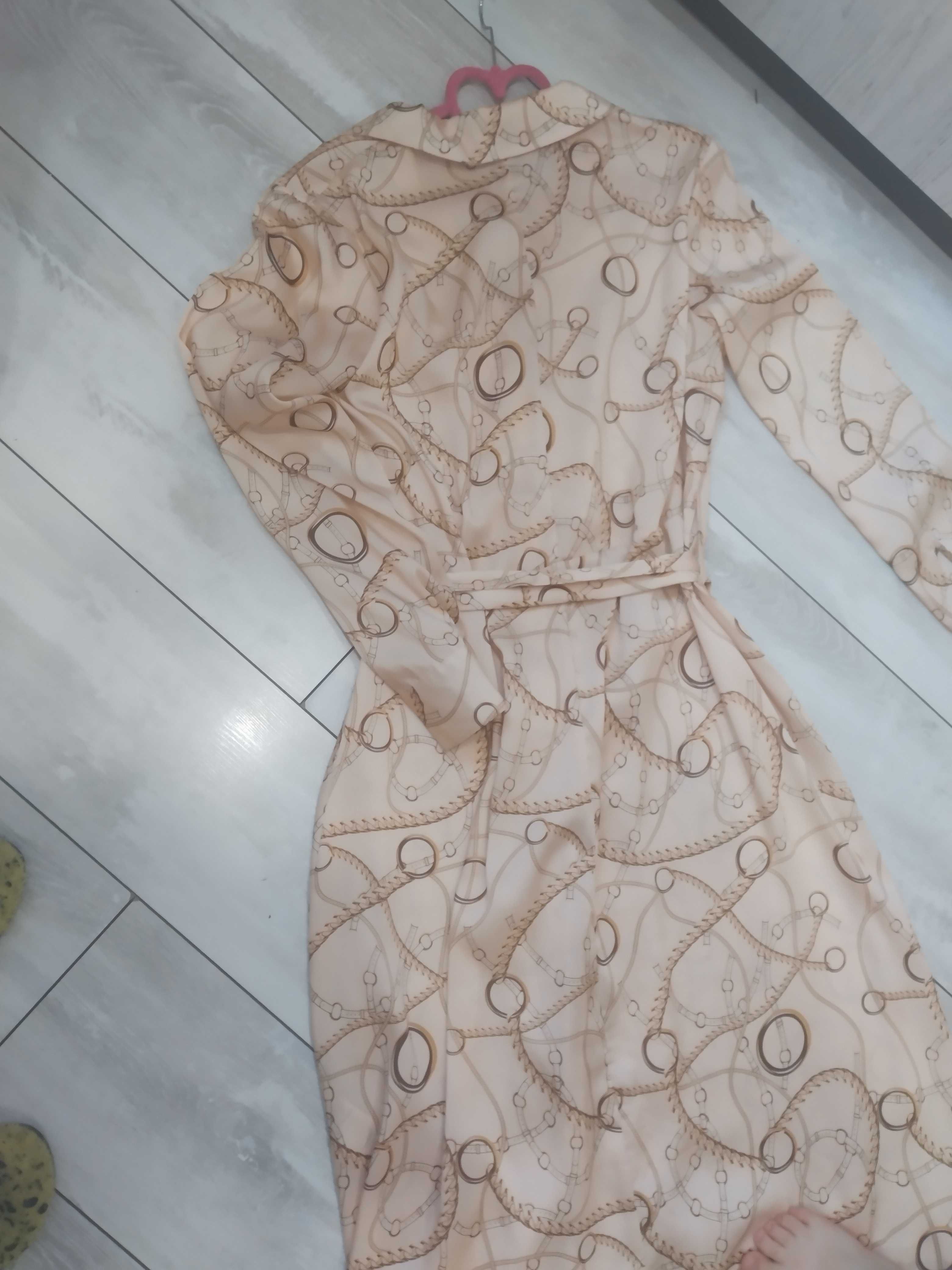 Стильне плаття під шовк m