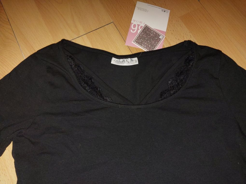 Nowa bluzka tshirt z bawełny urocza r 36 czarna