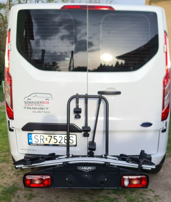 Wynajem busa i transport