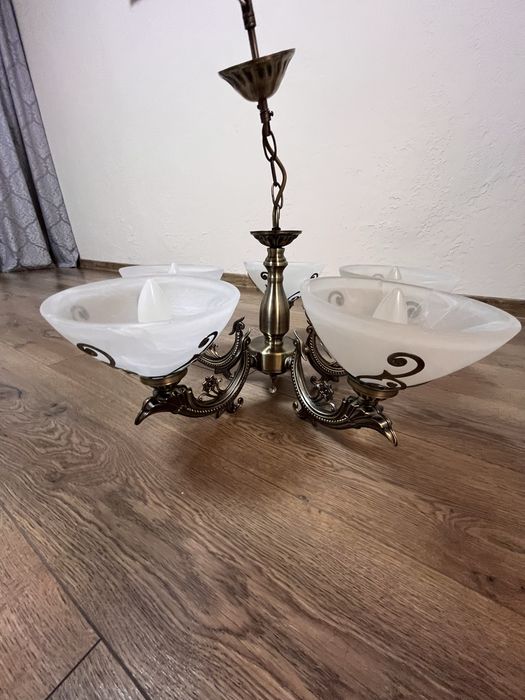 Класична люстра в стилі Барокко