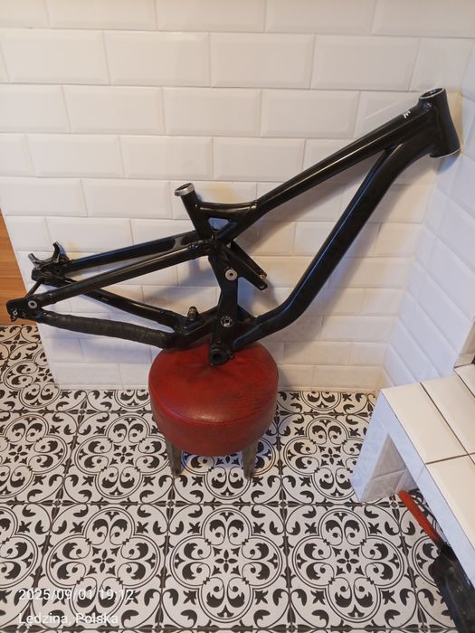 Rama Commencal supreme V3