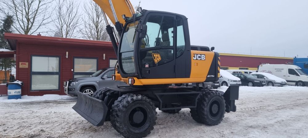 В НАЛИЧИИ ! экскаватор JCB JS 175 W