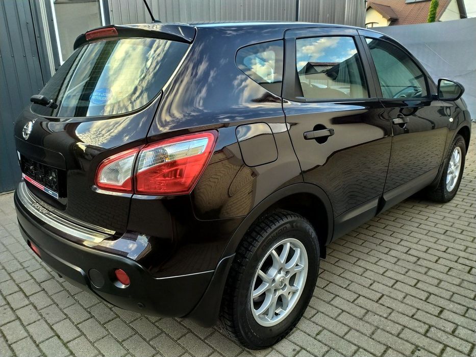 Nissan Qashqai 1.6 Benzyna Automat Klimatronic PDC Zarejestrowany
