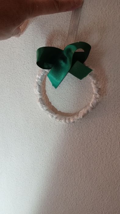 “Grinalda artesanal em macramé feita à mão”