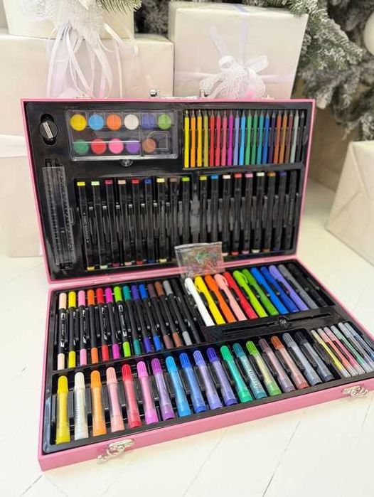 Набор для рисования 120 предметов карандаши краски фломастеры
