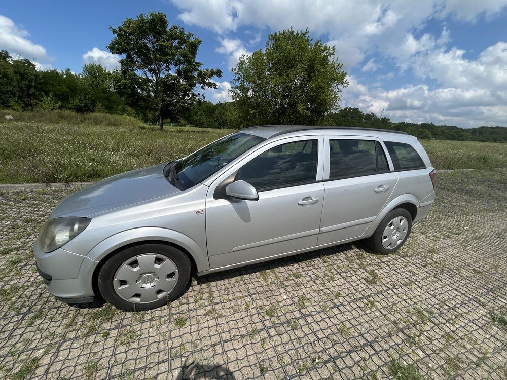 Astra  H 1,9 CDTI kombi