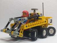 LEGO Technic 8830 Rally 6-Wheeler (Moon Buggy)