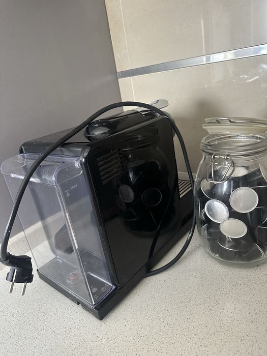 Maquina café Nespresso Delonghi Latissima