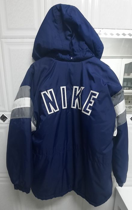 Casaco Impermeável em Ótimo Estado - Nike