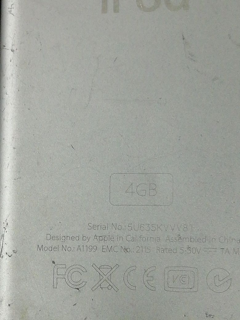 Apple iPod A1199 "4gb'