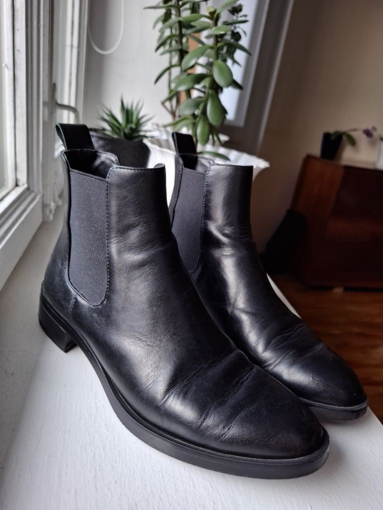 Шкіряні черевики челсі Zara, розмір 39